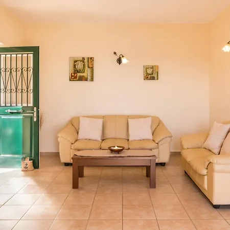 Marianthi Вилла