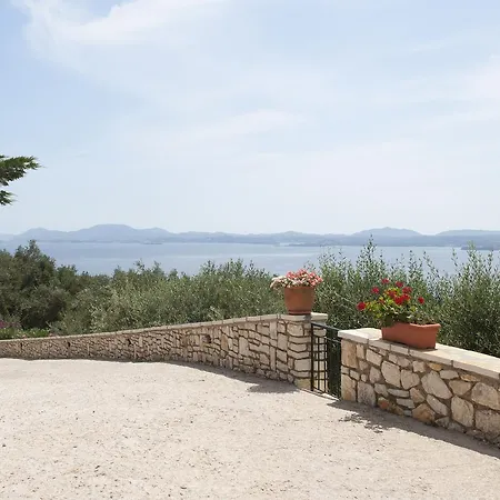 Marianthi * Nisaki (Corfu)