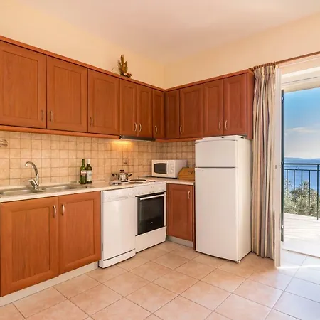 Marianthi Nisaki (Corfu)