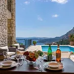 Marianthi Nisaki (Corfu)